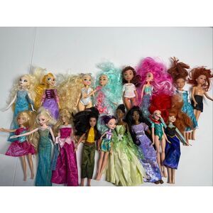 Lot of 17 Disney Princess Collection Dolls
